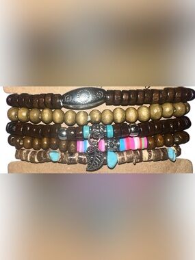 NEW 5 Piece Stackable Beaded Bracelet Set